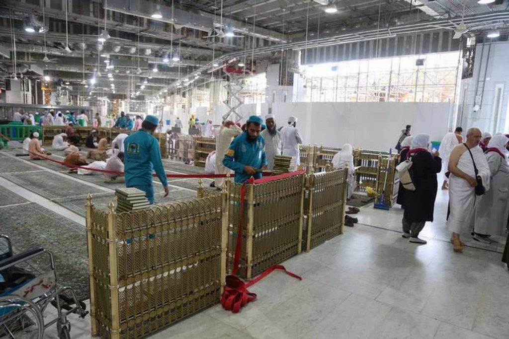 Saudi Arabia Suspends Travel