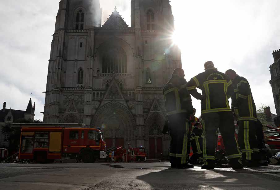 Fire damages cathedral in French city of Nantes