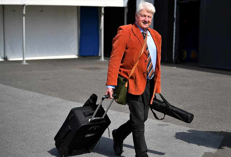 British PM’s father defends trip to Greece despite COVID-19 advisory