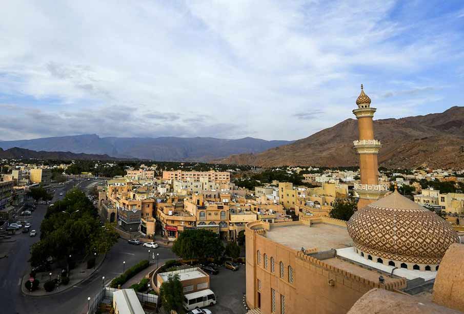 Oman registers 1,327 new COVID-19 cases, as recoveries top 40,000