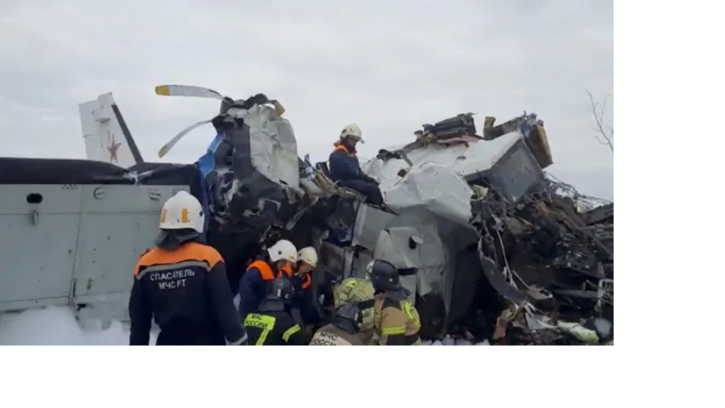 At least 16 dead after Russian skydiver plane crashes