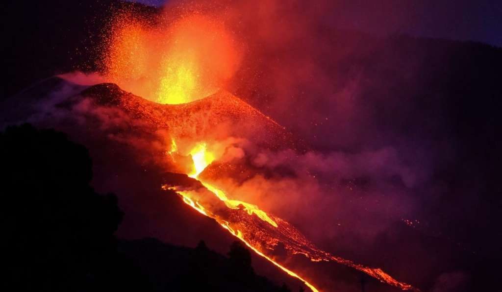 Spain pledges quicker help for La Palma volcano damage