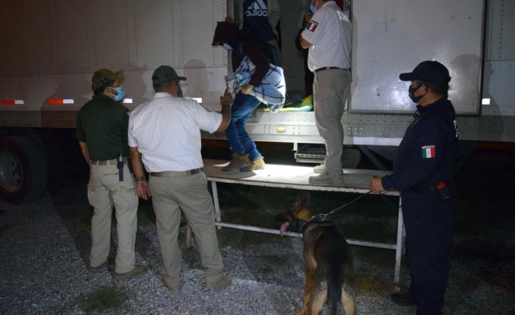 Mexico: Over 600 migrants found hiding in three refrigerated trucks