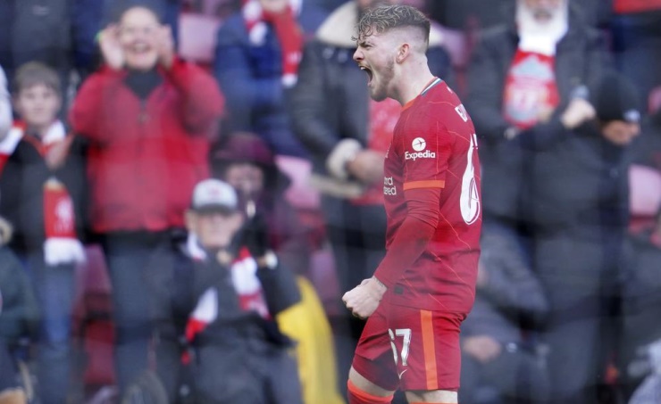 Back from injury, 1st Liverpool goal for teen Elliott in cup