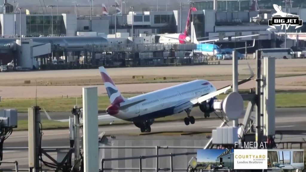 VIDEO: British Airways jet abort landing after near ‘tail strike’ during Storm Corrie