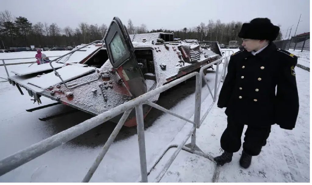 Russia official warns West of destruction for arming Ukraine