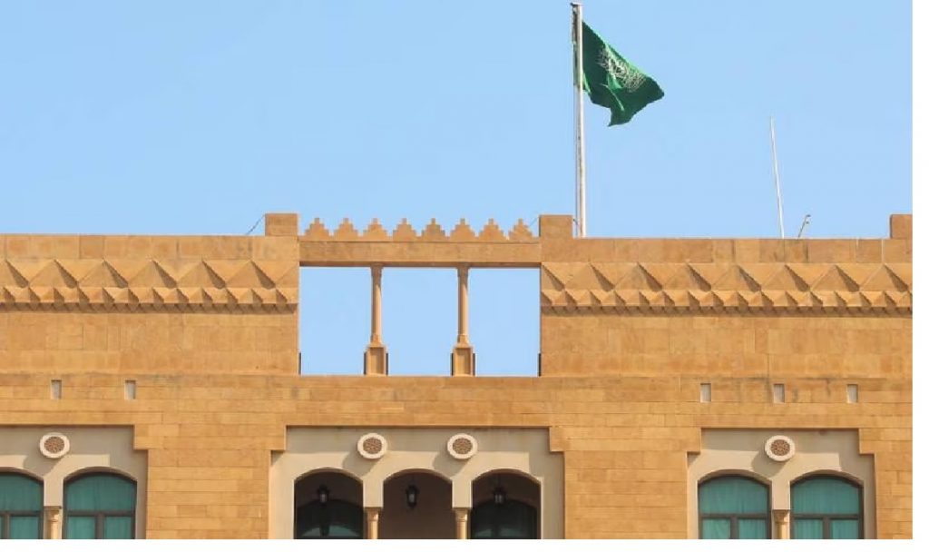 Algeria arrests Saudi embassy bomb threat suspect