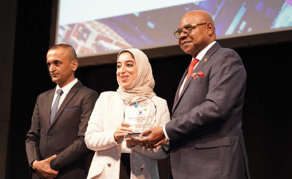Al Sairafi Receives “Best Woman Tourism Minister of the Year” at ITB Berlin