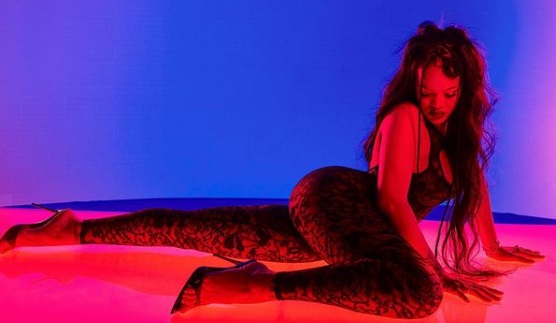 Rihanna breaks Spotify record, becomes 1st female singer with 10 songs crossing billion streams rihanna-breaks-spotify-record,-becomes-1st-female-singer-with-10-songs-crossing-billion-streams