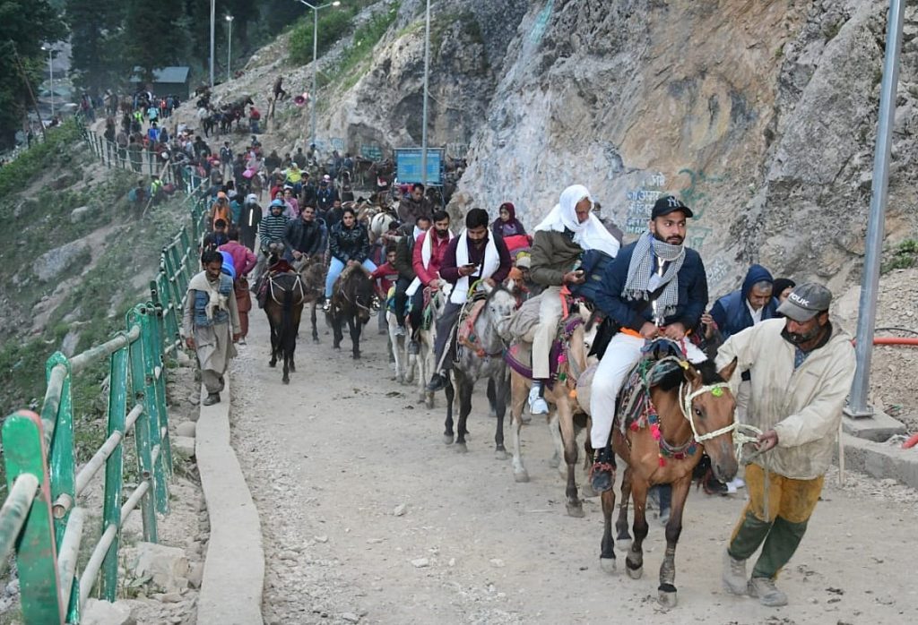 Over 10,000 perform Amaranth Yatra on day two over-10,000-perform-amaranth-yatra-on-day-two