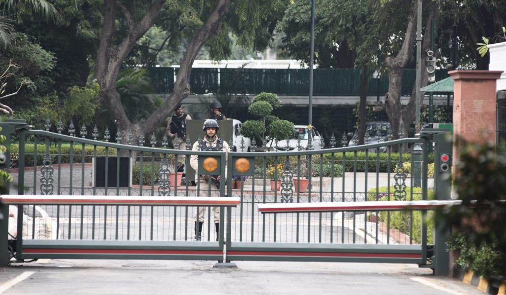 drone-spotted-near-pm’s-residence-at-lok-kalyan-marg-in-delhi