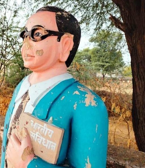 Ambedkar statue in Lucknow vandalised, protest erupts ambedkar-statue-in-lucknow-vandalised,-protest-erupts