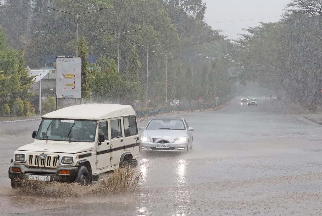 Heavy rain to lash K’taka till July 10, red alert issued for coastal region heavy-rain-to-lash-k’taka-till-july-10,-red-alert-issued-for-coastal-region