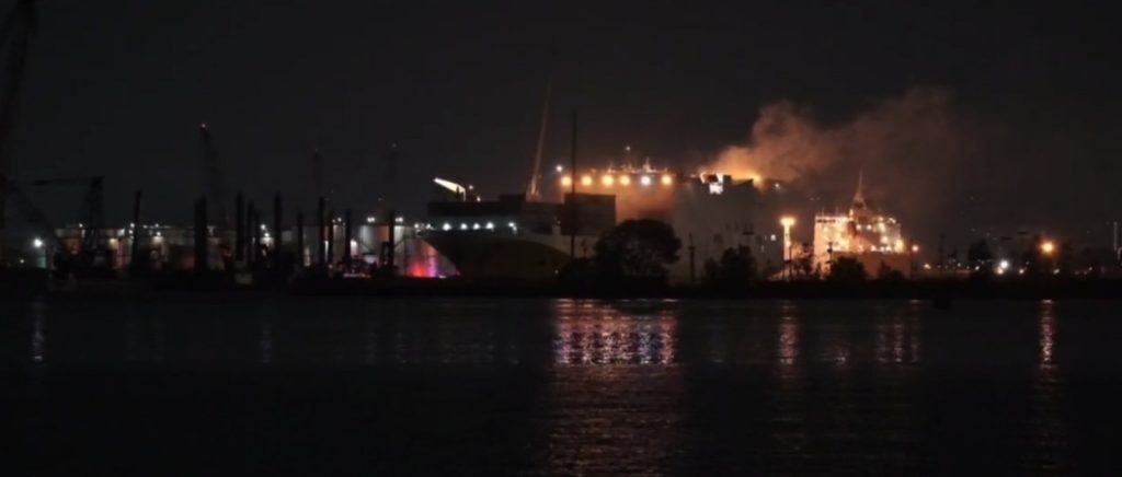 2 firefighters missing after fire on ship in New Jersey 2-firefighters-missing-after-fire-on-ship-in-new-jersey