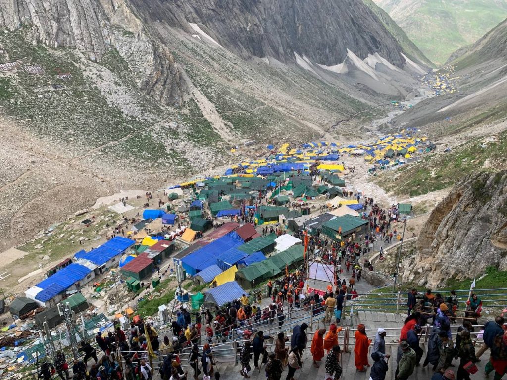 over-84,000-perform-amarnath-yatra-in-six-days