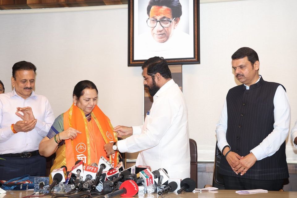 Shiv Sena-UBT ‘leaks’: Neelam Gorhe joins Shiv Sena, praises CM Shinde (Ld) shiv-sena-ubt-‘leaks’:-neelam-gorhe-joins-shiv-sena,-praises-cm-shinde-(ld)