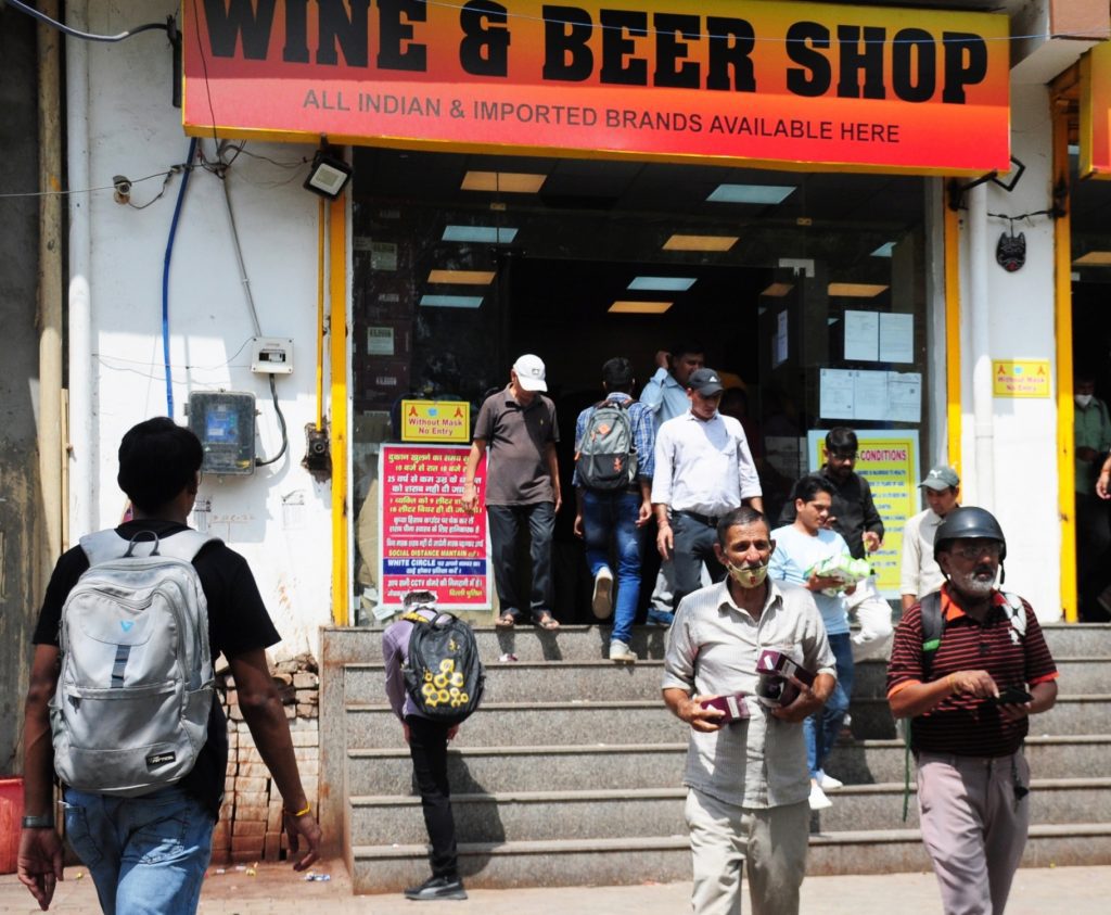 excise-duty-hike-will-make-karnataka-most-expensive-state-for-spirits-in-india:-iswai