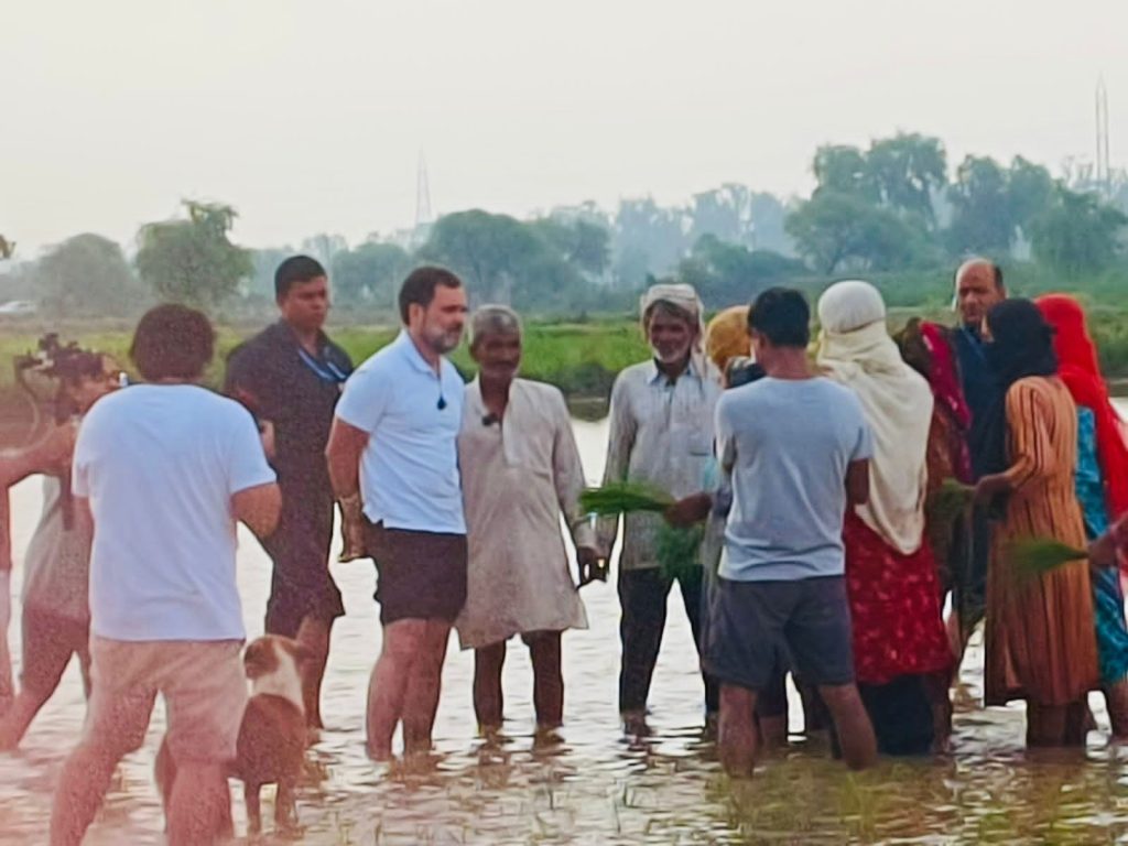 rahul’s-interaction-with-farmers-in-haryana-village-shows-party’s-sensitivity:-cong-(2nd-ld)