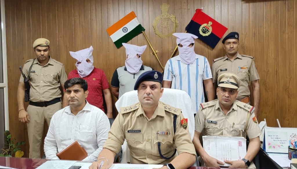 3-arrested-for-threatening-contractor-in-gurugram