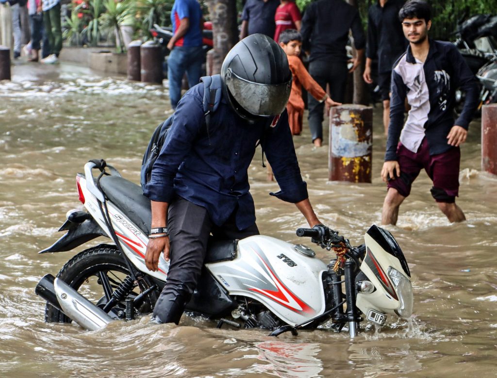 Delhi records highest-ever single-day downpour in 20 years delhi-records-highest-ever-single-day-downpour-in-20-years