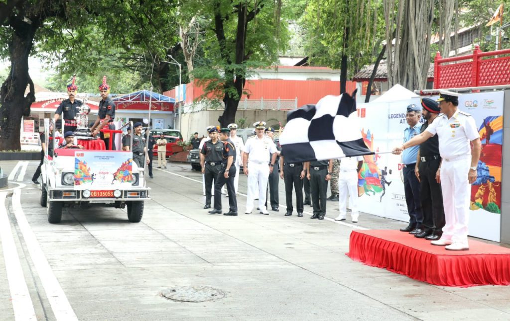 football:-durand-cup-trophy-tour-conducted-in-mumbai-with-great-enthusiasm