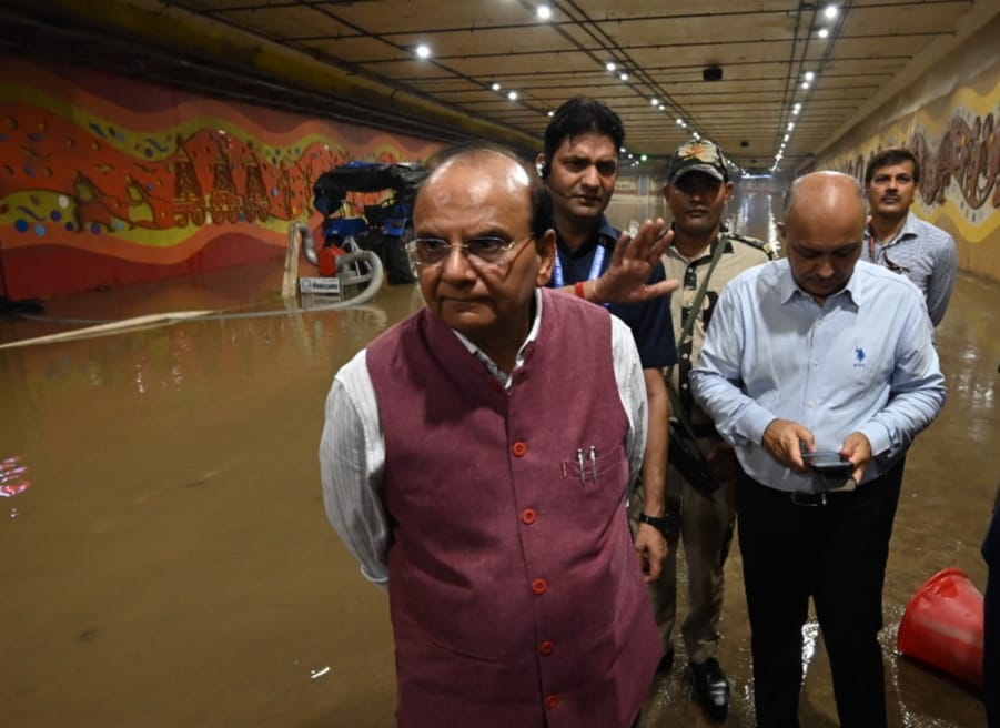 Pragati Maidan tunnel remains closed for 4th day due to waterlogging pragati-maidan-tunnel-remains-closed-for-4th-day-due-to-waterlogging