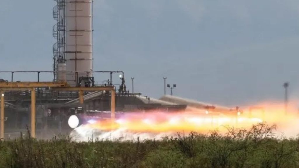 blue-origin’s-key-rocket-engine-explodes-during-test:-report