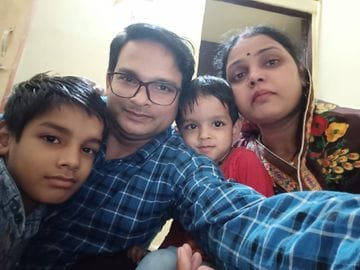 Under heavy debt, MP couple dies by suicide after killing two minor sons under-heavy-debt,-mp-couple-dies-by-suicide-after-killing-two-minor-sons
