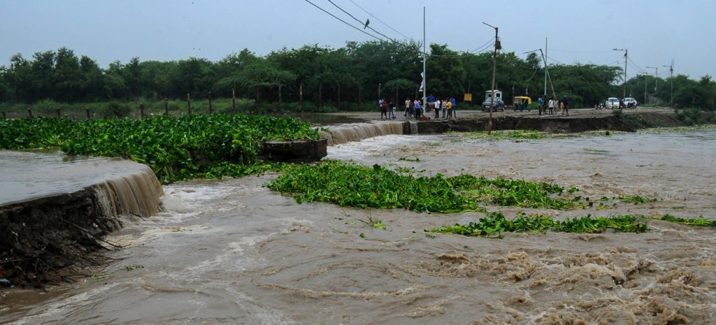 Parts of Delhi still flooded despite receding water level parts-of-delhi-still-flooded-despite-receding-water-level