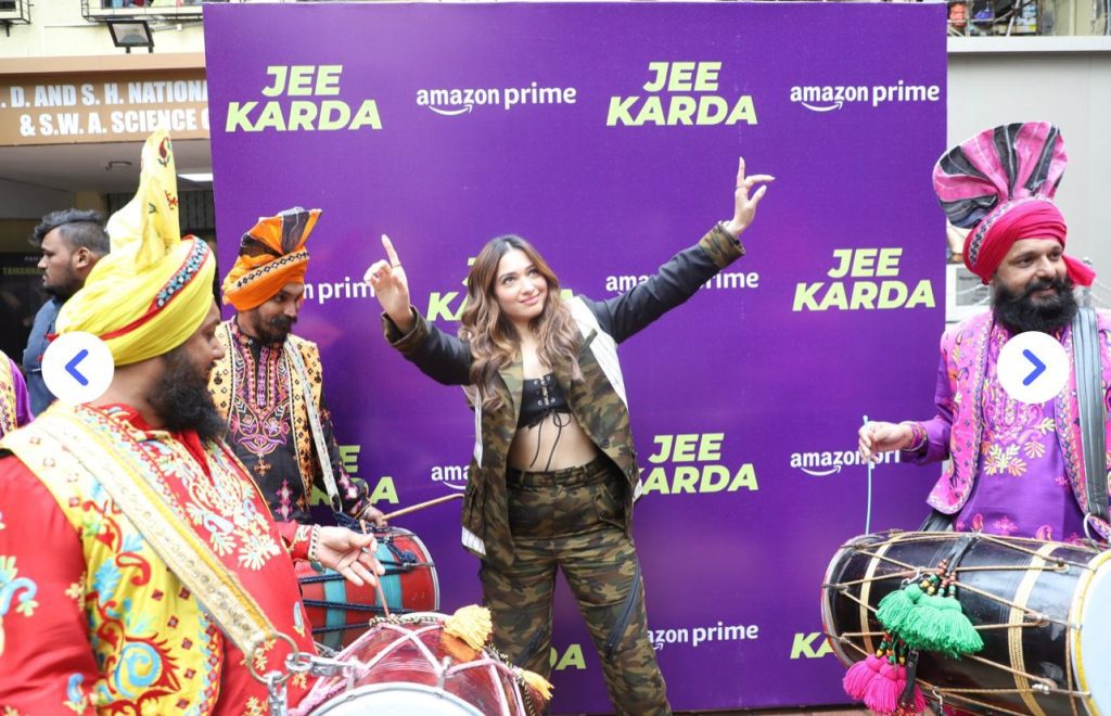 tamannaah-bhatia-expresses-gratitude-to-alma-mater-as-she-visits-her-college