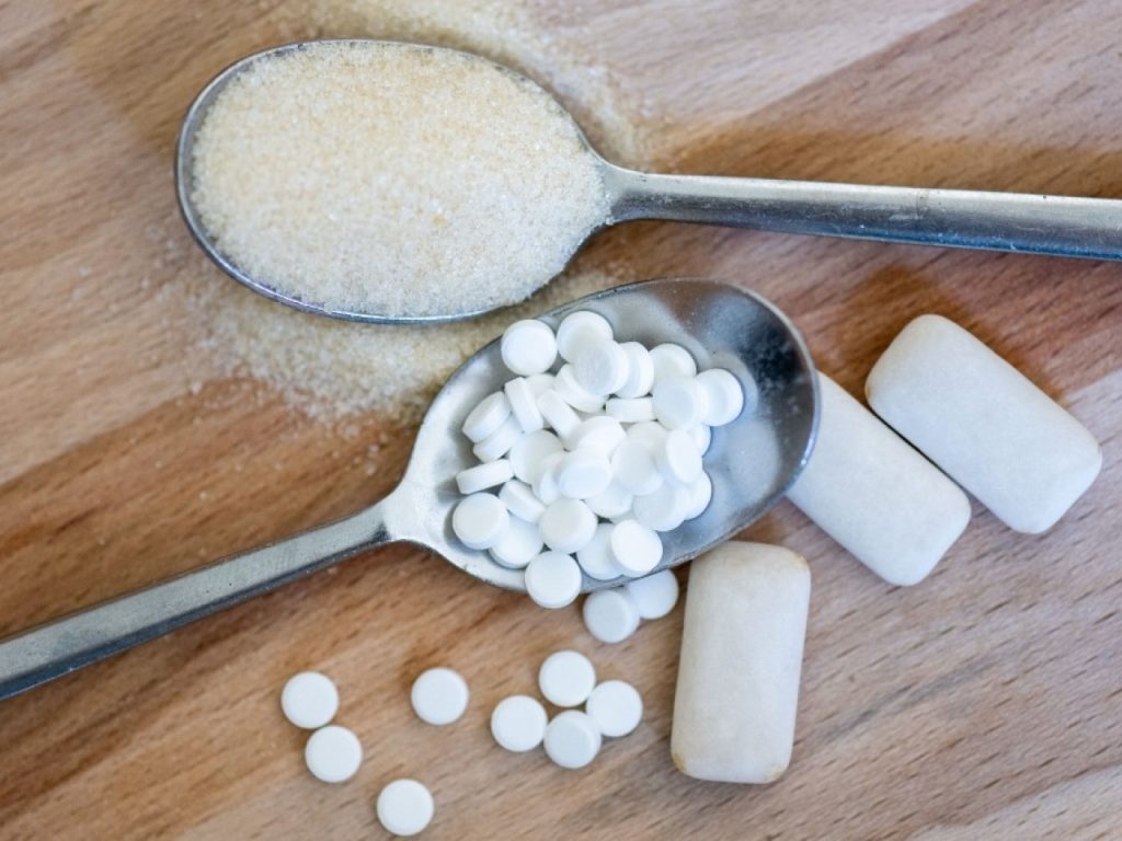 doctors-advise-people-using-aspartame-not-to-panic