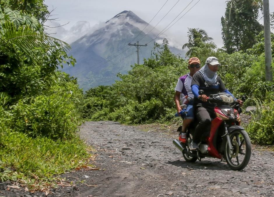 1,624 volcano evacuees in Philippines down with respiratory illnesses 1,624-volcano-evacuees-in-philippines-down-with-respiratory-illnesses