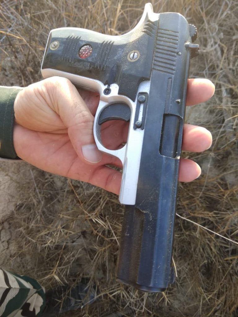 IInter-state illegal firearm syndicate busted in Delhi, three held with 15 pistols iinter-state-illegal-firearm-syndicate-busted-in-delhi,-three-held-with-15-pistols