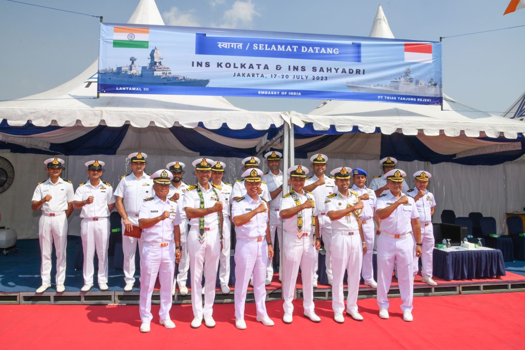 INS Sahyadri, INS Kolkata in Jakarta ins-sahyadri,-ins-kolkata-in-jakarta