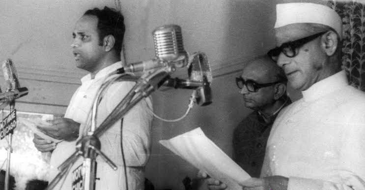 PM material: Today, 45 years ago, Sharad Pawar became youngest CM of Maha pm-material:-today,-45-years-ago,-sharad-pawar-became-youngest-cm-of-maha