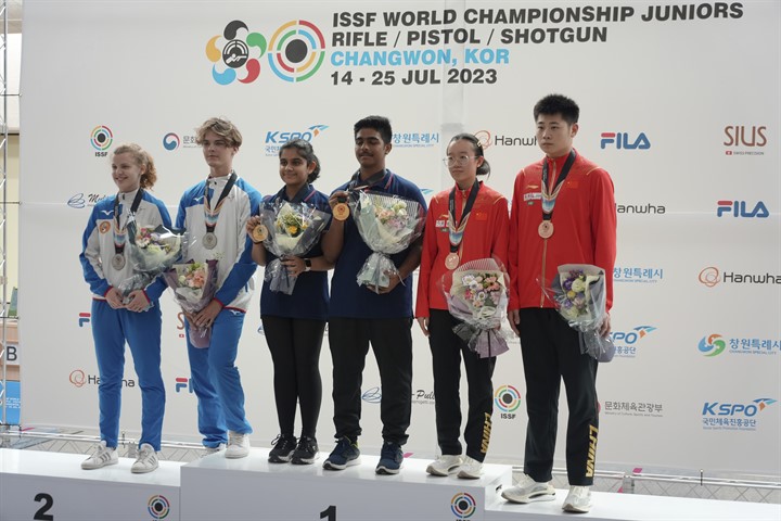 India sneak ahead of China in junior worlds medal tally india-sneak-ahead-of-china-in-junior-worlds-medal-tally