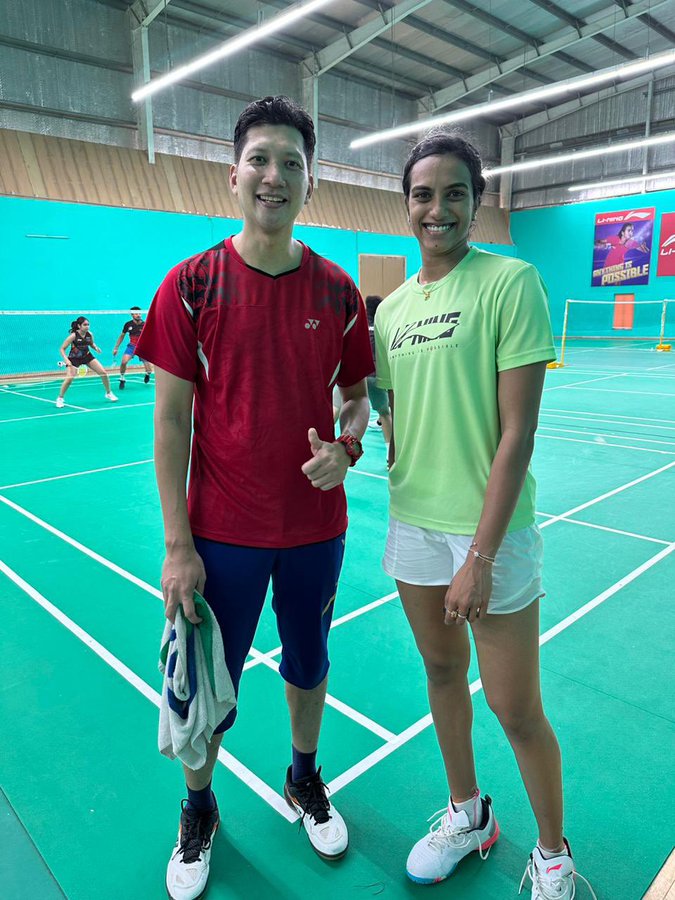 PV Sindhu announces Muhammad Hafiz Hashim as her new coach pv-sindhu-announces-muhammad-hafiz-hashim-as-her-new-coach