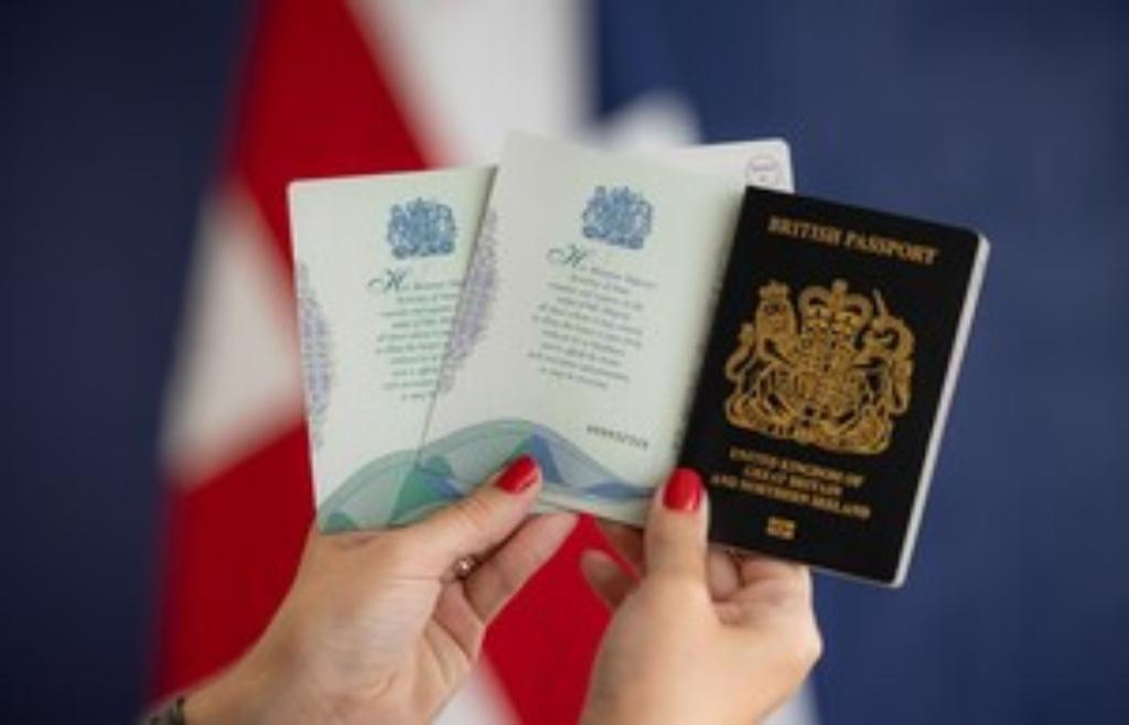 New UK passports to bear ‘His Majesty’ title for the first time since 1952 new-uk-passports-to-bear-‘his-majesty’-title-for-the-first-time-since-1952