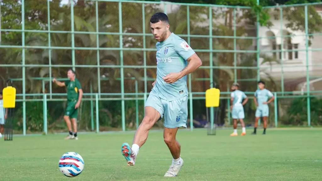 Kerala Blasters FC forward Jaushua Sotirio suffers injury, likely to be out until 2024 kerala-blasters-fc-forward-jaushua-sotirio-suffers-injury,-likely-to-be-out-until-2024