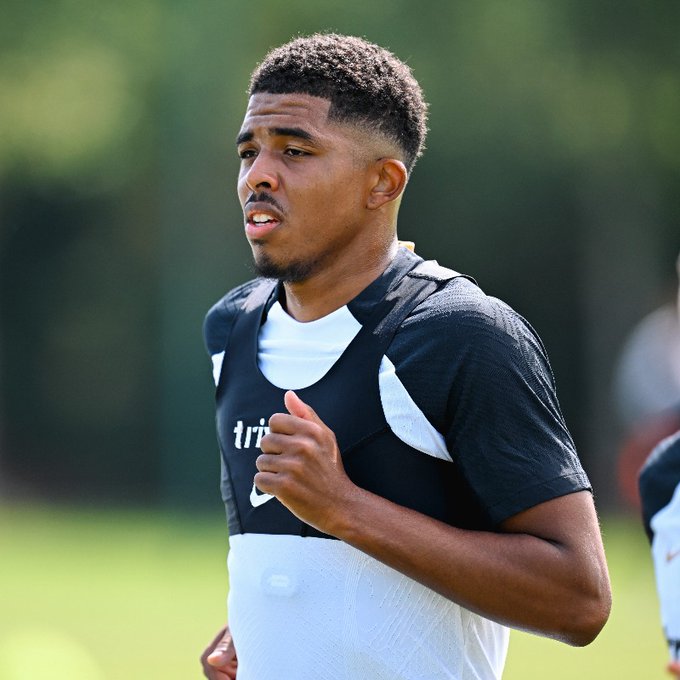 Chelsea defender Fofana to miss most of season after knee operation chelsea-defender-fofana-to-miss-most-of-season-after-knee-operation