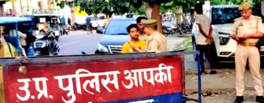 Two Lucknow cops suspended for misbehaving with youth two-lucknow-cops-suspended-for-misbehaving-with-youth