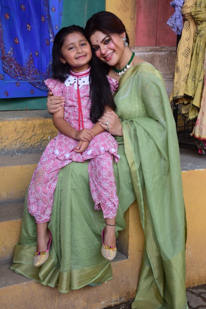 Sneha Wagh gets nostalgic as she bonds with Myra in ‘Neerja’: Wish to have daughter like her sneha-wagh-gets-nostalgic-as-she-bonds-with-myra-in-‘neerja’:-wish-to-have-daughter-like-her