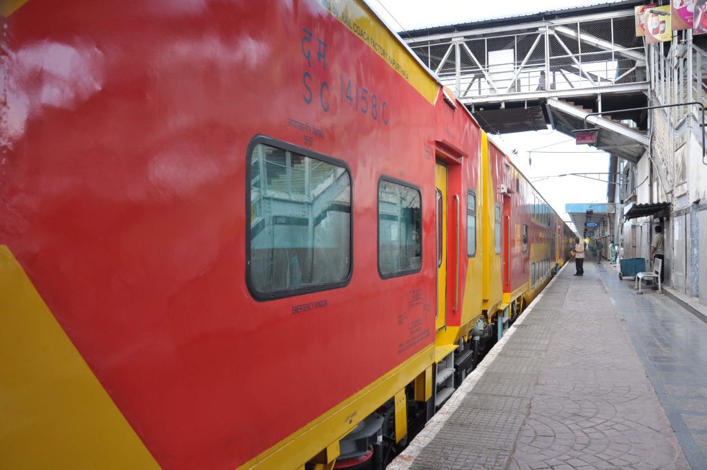 1200-special-trains-to-run-for-maha-kumbh-2025