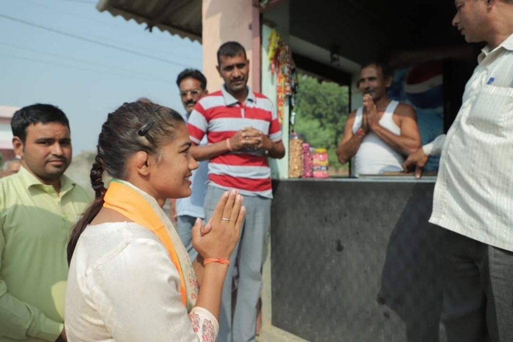 Babita Phogat had opposed ‘Oversight Committee’ report, reveals Delhi Police charge sheet babita-phogat-had-opposed-‘oversight-committee’-report,-reveals-delhi-police-charge-sheet