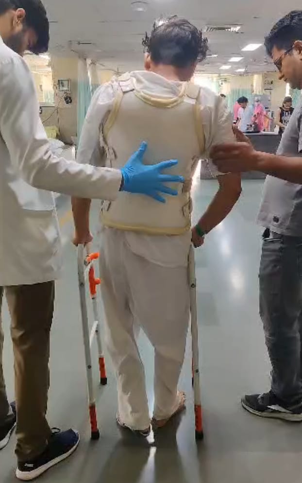 AIIMS Delhi performs successful surgery by removing knife from man’s back aiims-delhi-performs-successful-surgery-by-removing-knife-from-man’s-back