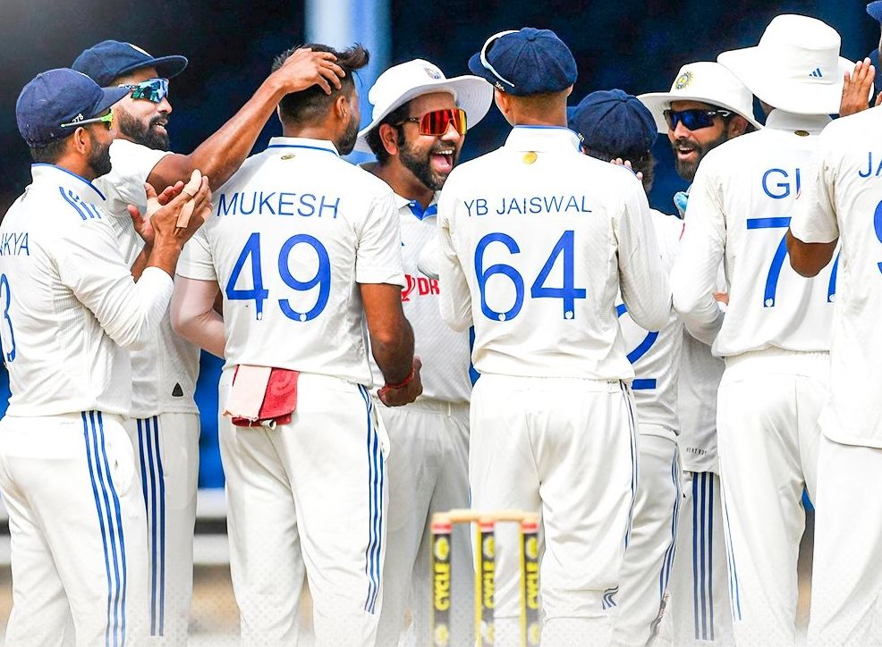 2nd Test: Siraj picks five-fer as India take a 183-run lead after bowling out West Indies for 255 2nd-test:-siraj-picks-five-fer-as-india-take-a-183-run-lead-after-bowling-out-west-indies-for-255