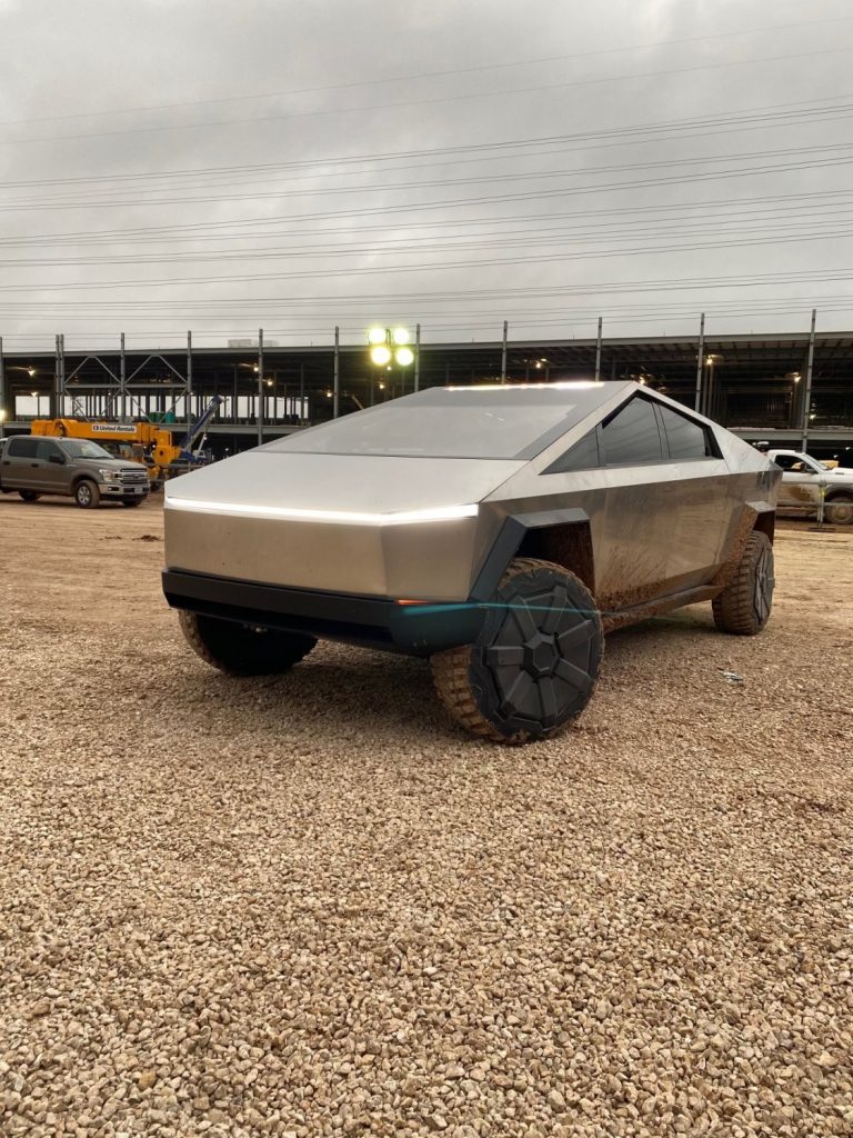 Tesla Cybertruck spotted with new darker camouflage wrap tesla-cybertruck-spotted-with-new-darker-camouflage-wrap