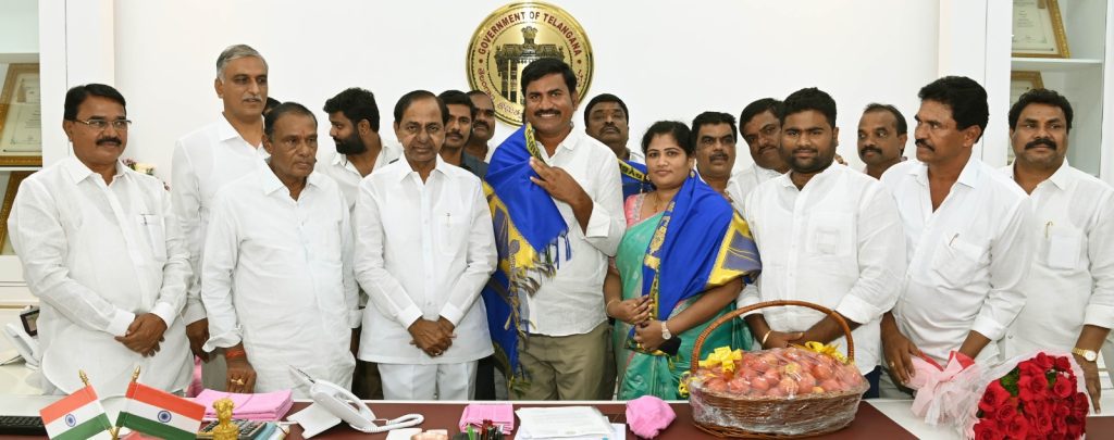 telangana’s-tomato-farmer-earns-rs-2-crore