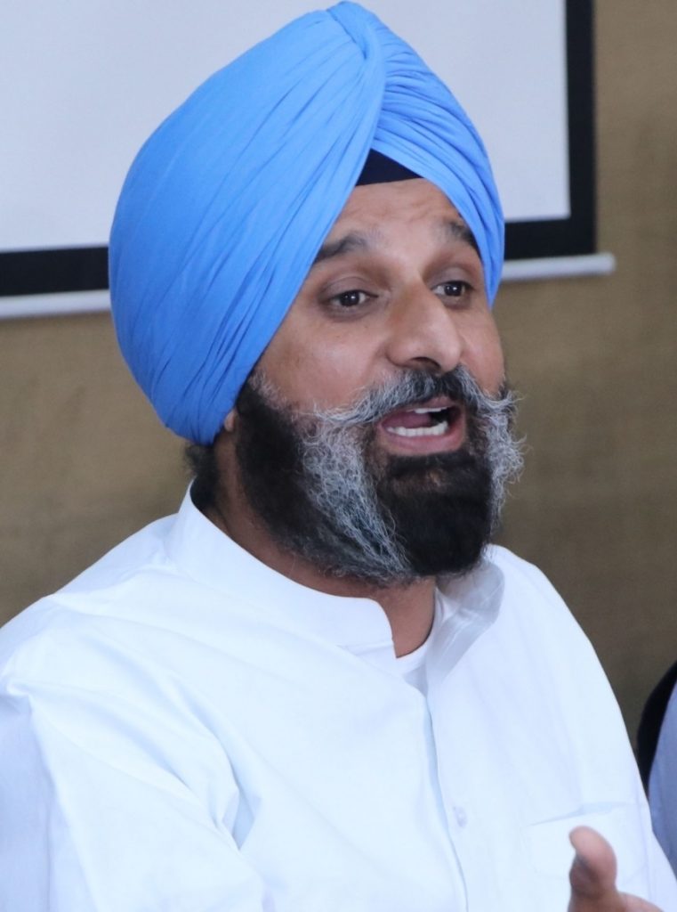 punjab-govt-spending-rs-750-crore-annually-on-advertisements:-sad