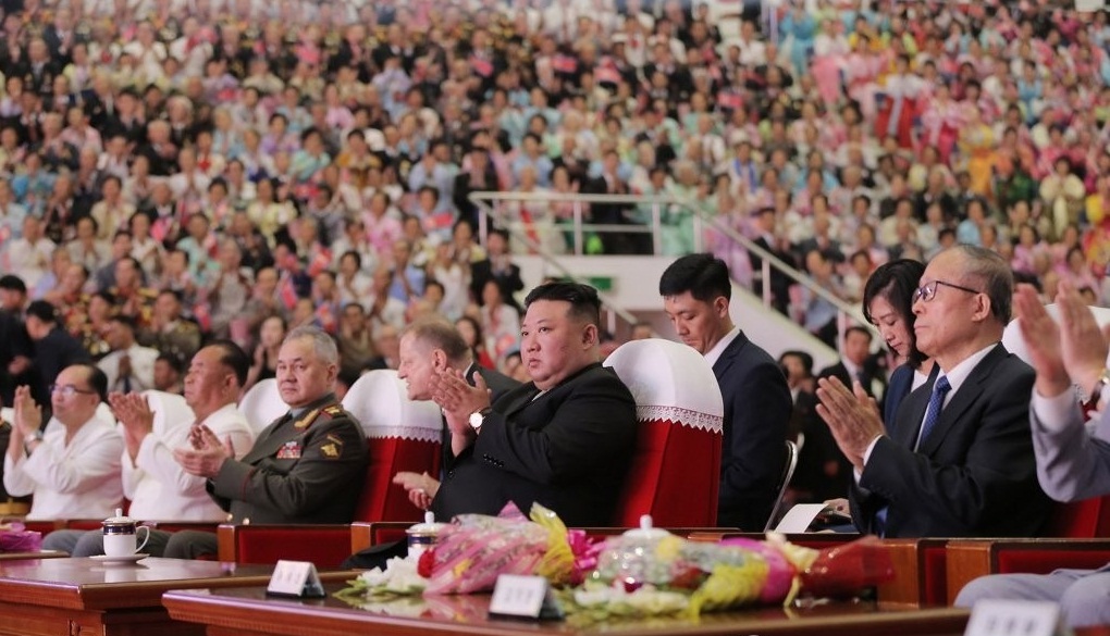 Kim Jong-un greets Russian, Chinese delegates on armistice anniversary kim-jong-un-greets-russian,-chinese-delegates-on-armistice-anniversary